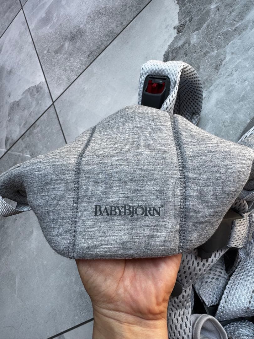 ベビービョルン抱っこ紐　ハーモニー