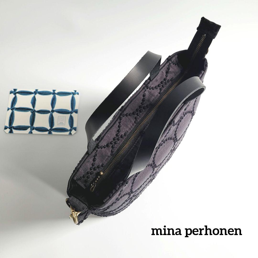 ファスナー楕円トートバック　キーリング付き　新作tambourine