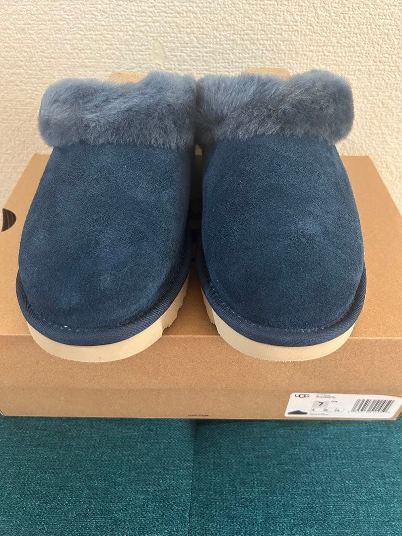 UGG ムートンブーツ　スリッポン