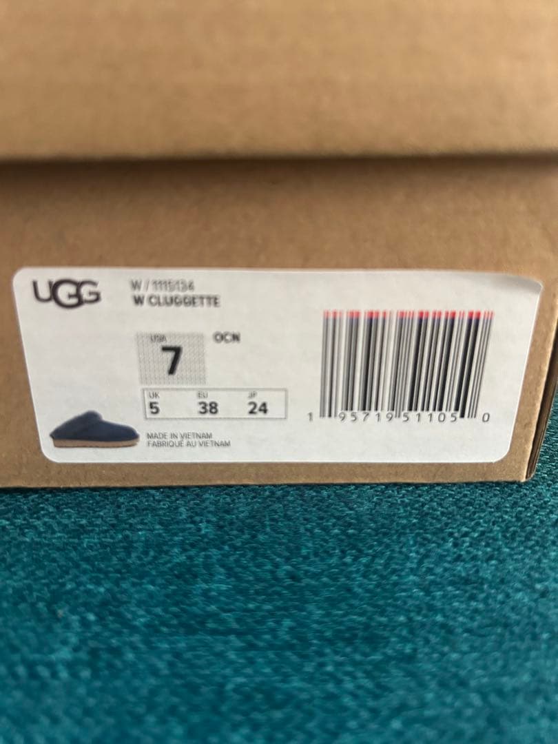 UGG ムートンブーツ　スリッポン