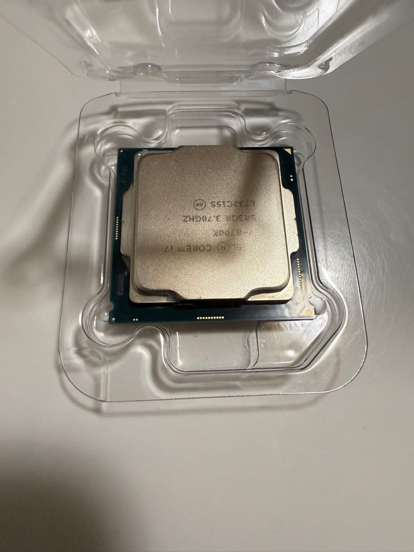 CPUインテル Core i7 8700K