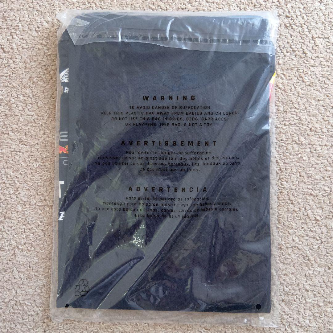 【新品未開封】レッドブルレーシング　ポロシャツ