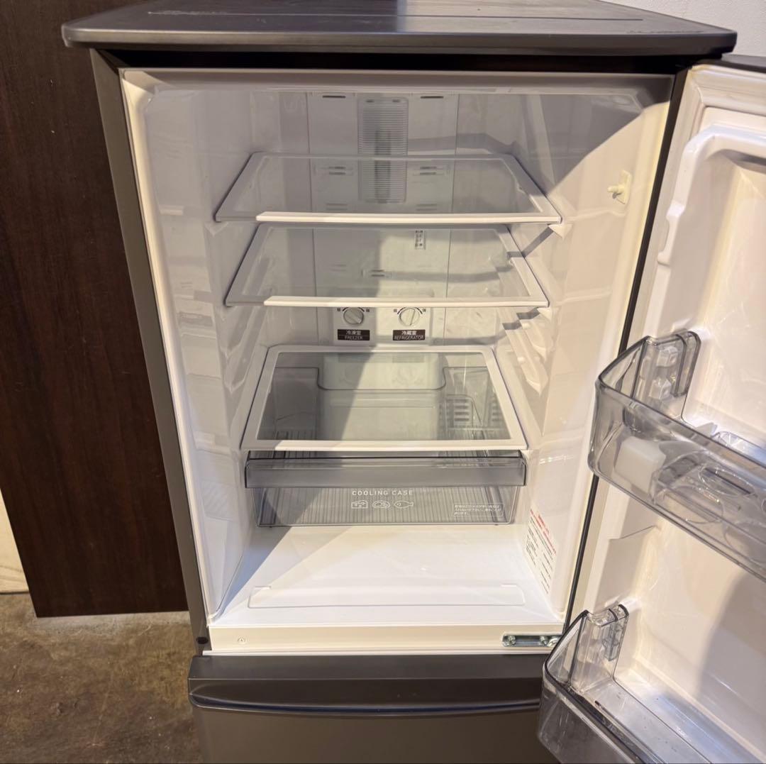 C08★2022年製★三菱　冷蔵庫　グレー　一人暮らし　洗濯機