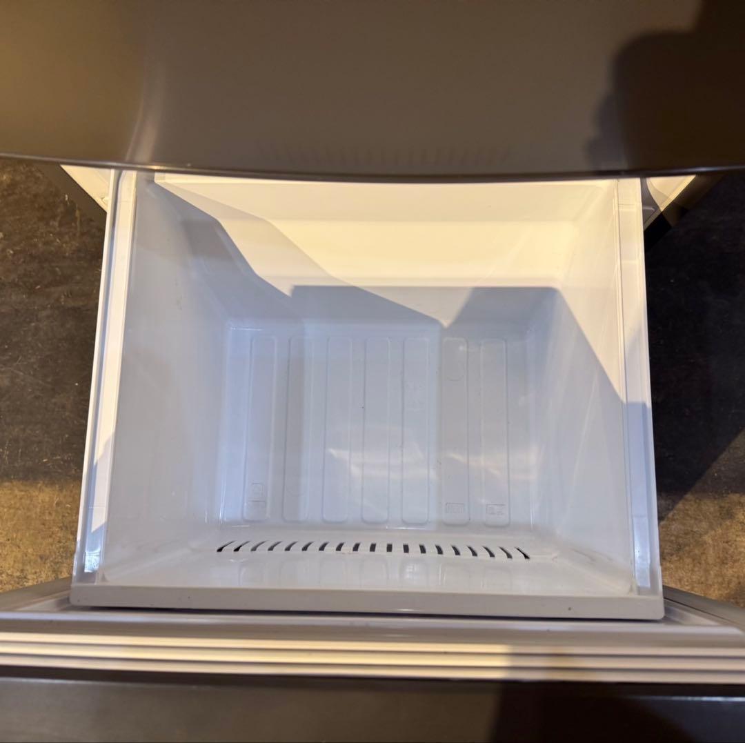 C08★2022年製★三菱　冷蔵庫　グレー　一人暮らし　洗濯機