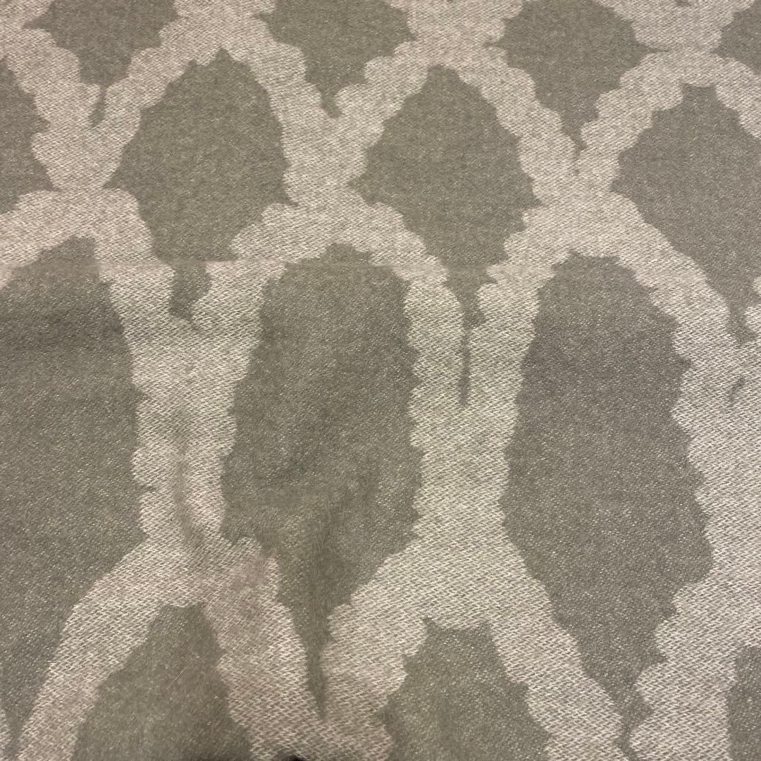 ミナペルホネン　KLIPPAN/クリッパン　スロー　BOSQUET　グレー　大判