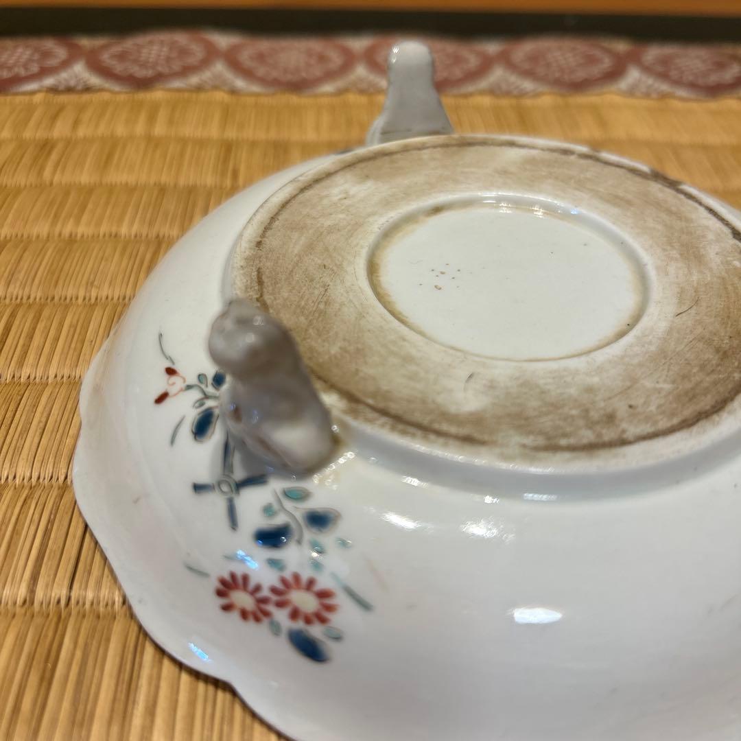 脚付き花陶器皿