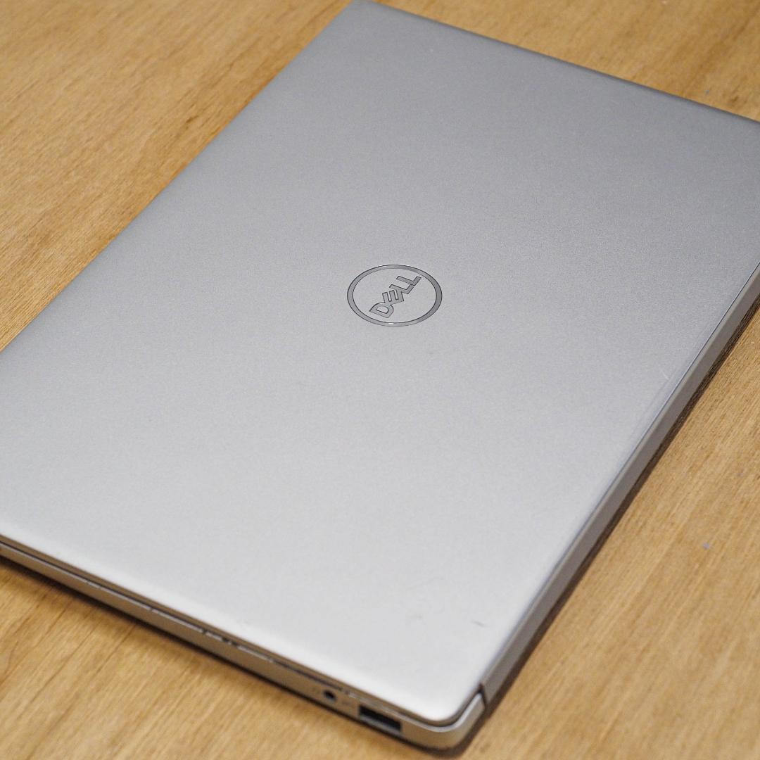 Dell Inspiron 13 7391、8GB メモリ、256GB SSD