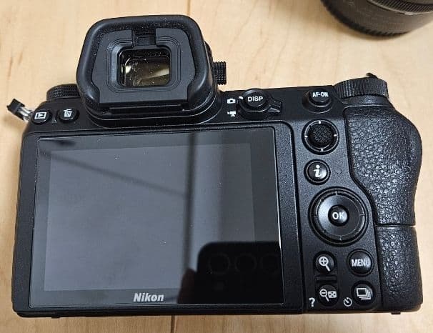 【おまけつき】Nikon Z 6 24-70+FTZ マウントアダプターキット