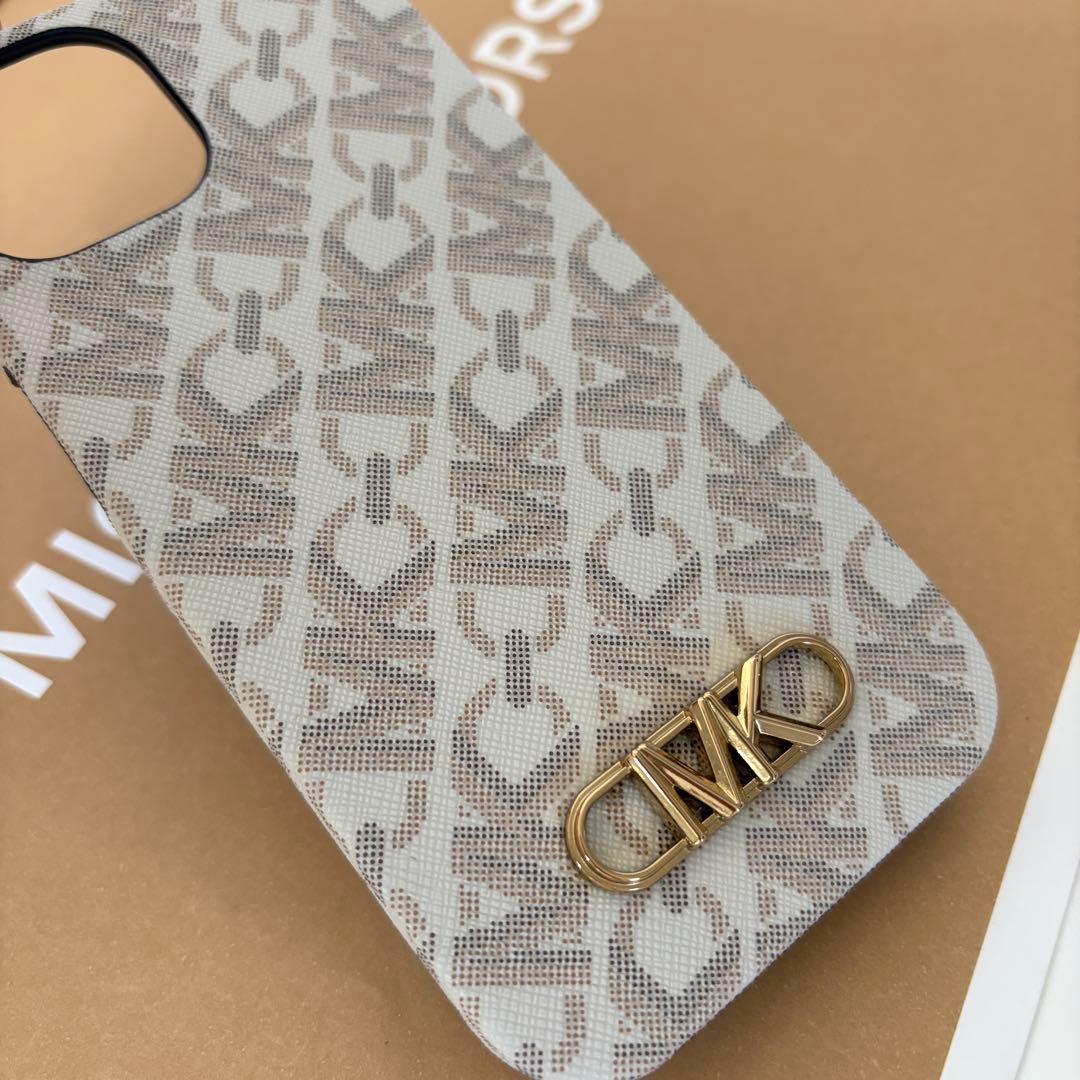 マイケルコース☆新品☆ロゴ iPhone 15ケース MagSafe/バニラ 白