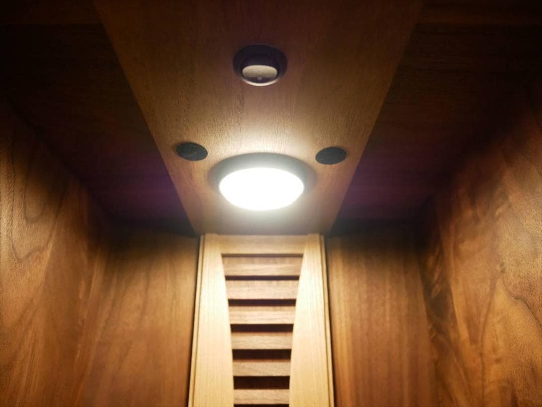 限定値下　新品　総無垢ウォールナットの家具調仏壇　最高級　国産　旭川産　3641