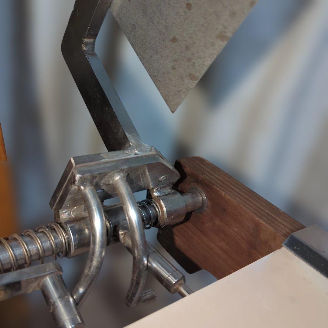 麺切りカッター　麺切り台　完動品　台の下部の横木が１本欠品