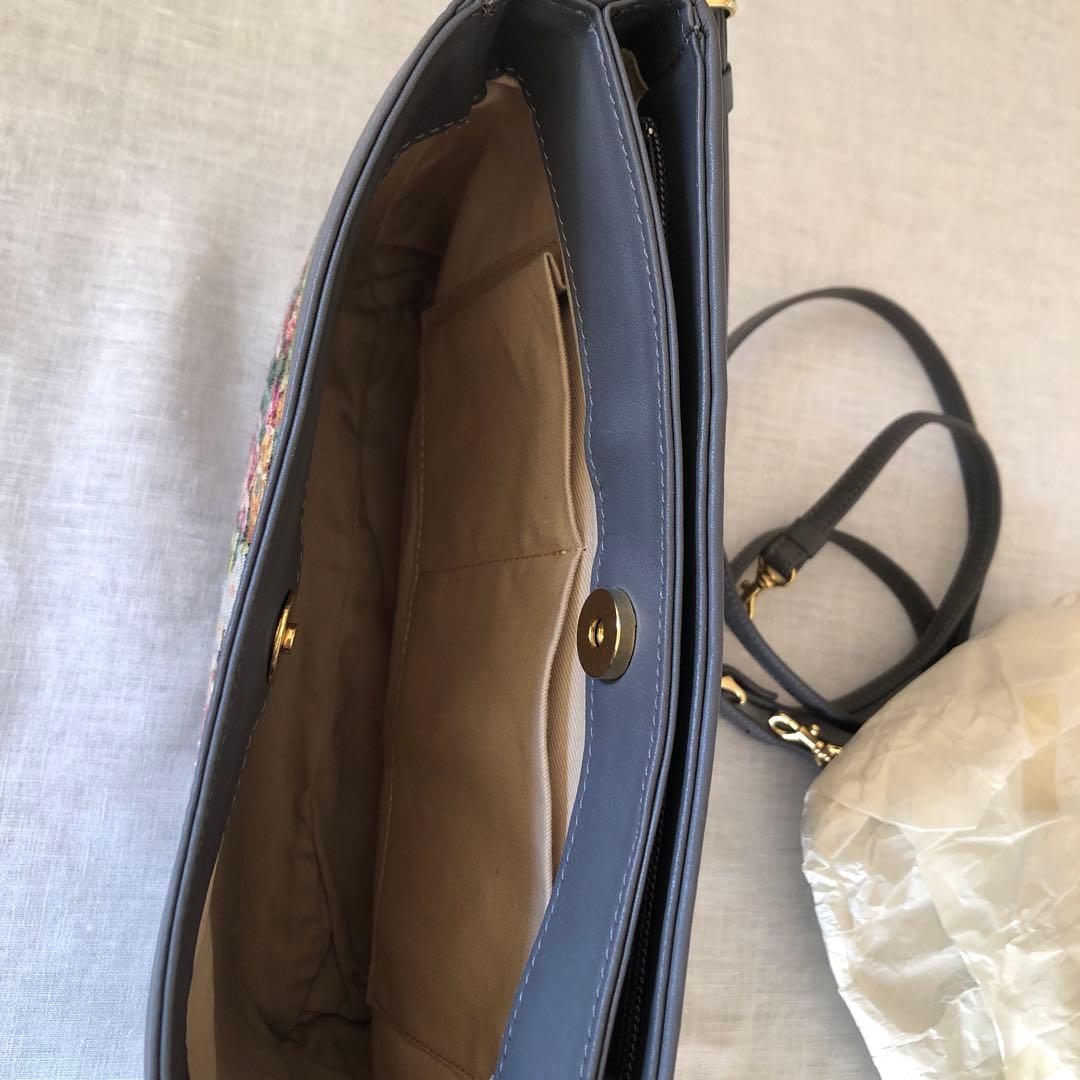 プチポワン　花柄刺繍 ハンドバッグ グレー　ショルダーバッグにも　久家道子