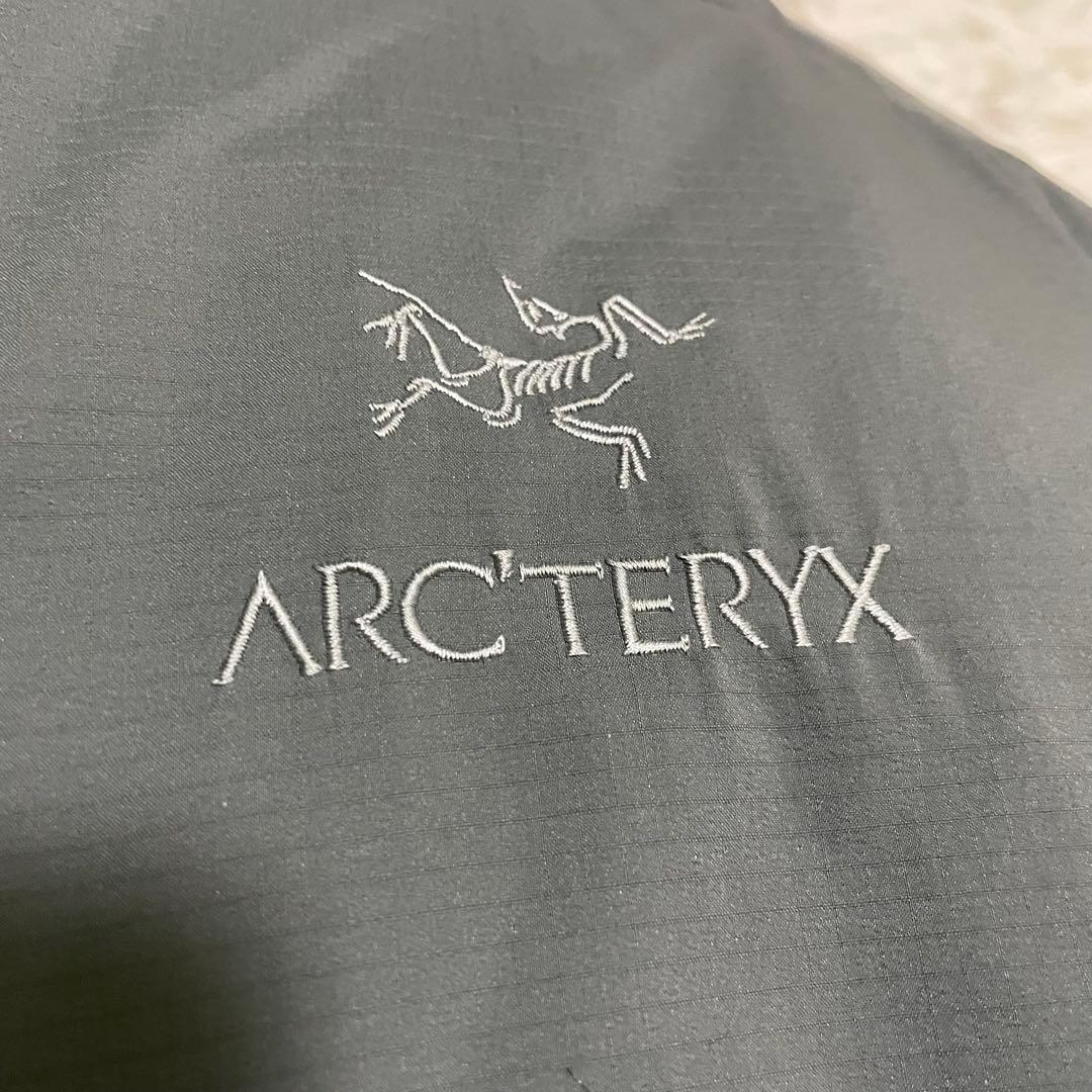 未使用に近い　アークテリクス　アトム AR　ディストーション　ジャケット　パーカ