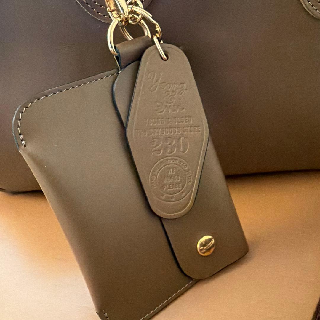 FRAMeWORK YOUNG&OLSEN 別注スムースレザー　バッグ　ブラウン