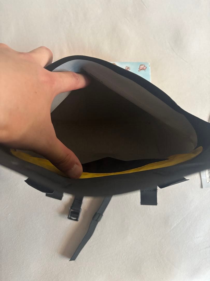 APIDURA レーシング・ハンドルバーバッグ（2L）