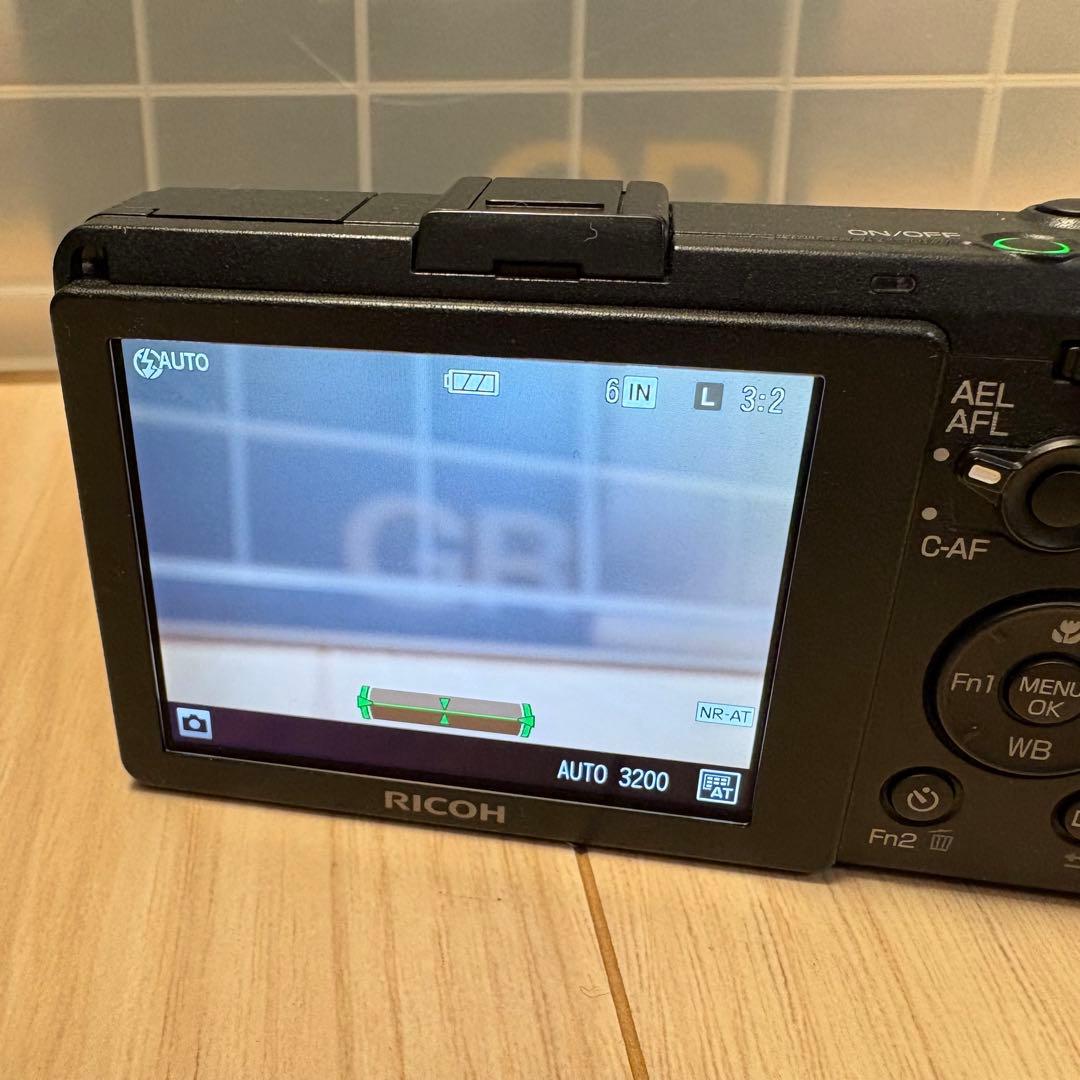 L*Y様 RICOH GR コンパクトデジタルカメラ 動作良好♫