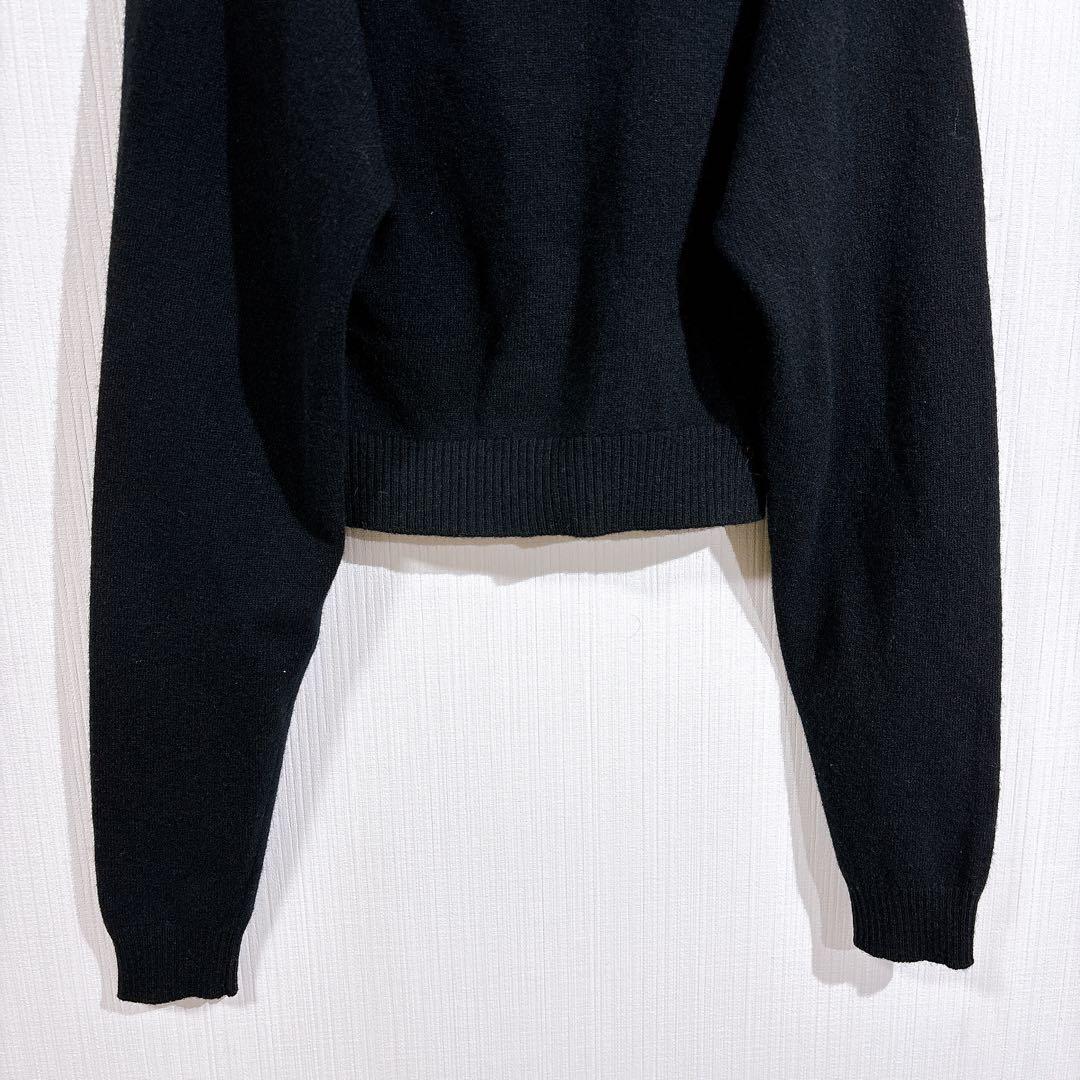 ヌメロヴェントゥーノ　カーディガン　Ｖネック　ロゴ入り　クロップド丈　ショート