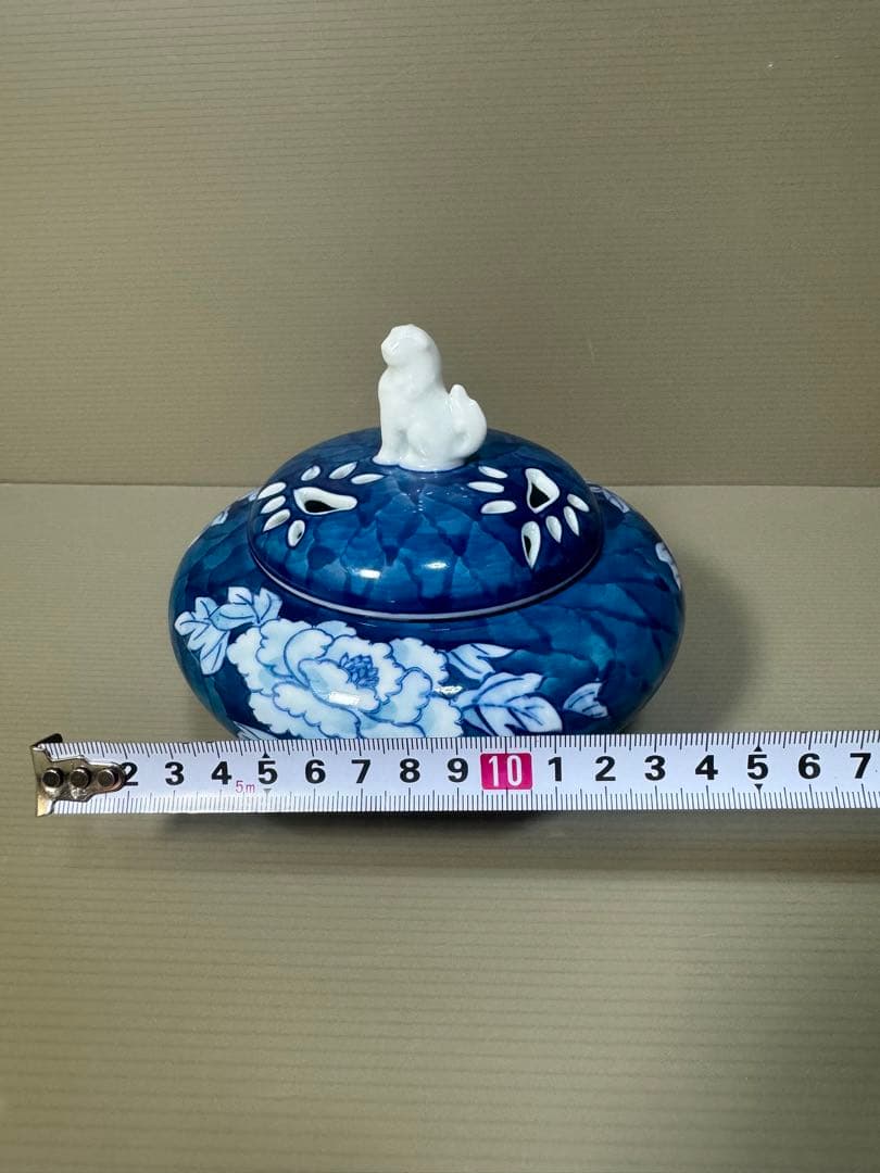 2262 有田焼　弥左エ門 外濃牡丹 色絵　獅子　香炉