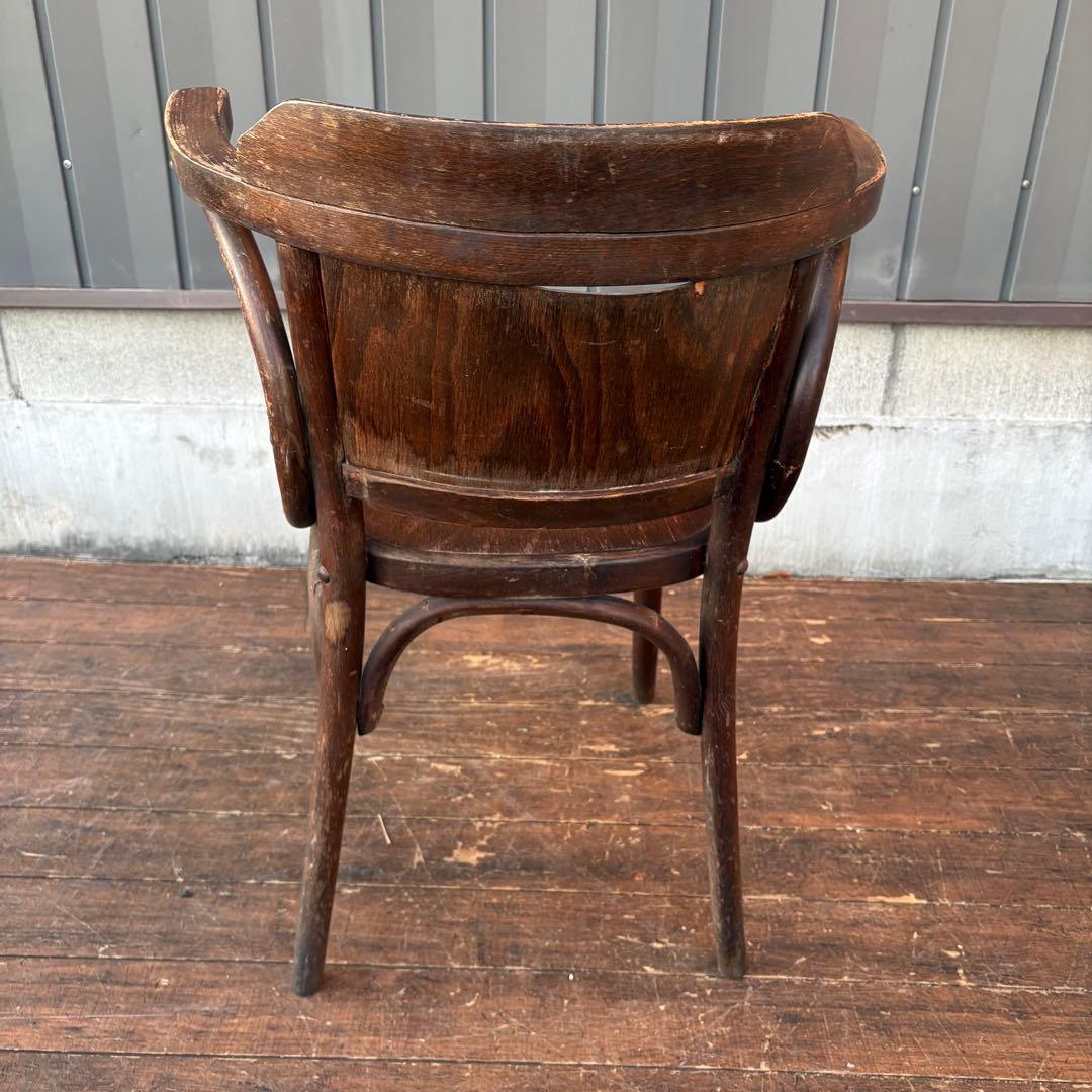 ⑤ルーマニア製 ヴィンテージ ベントウッドチェア アームチェア 曲木椅子 古道具