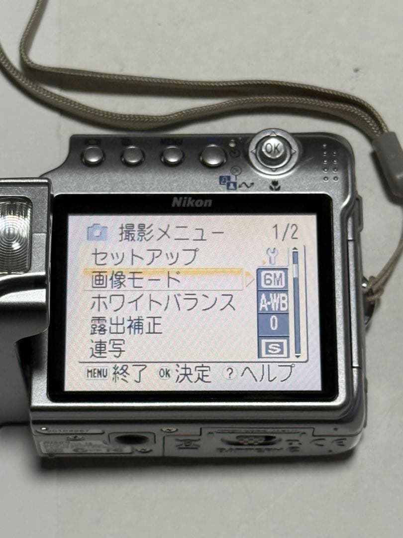ニコン Nikon クールピクス COOLPIX S4