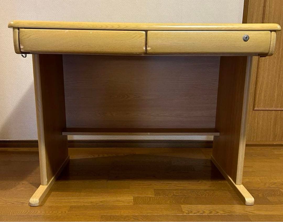 コイズミ学習机　机