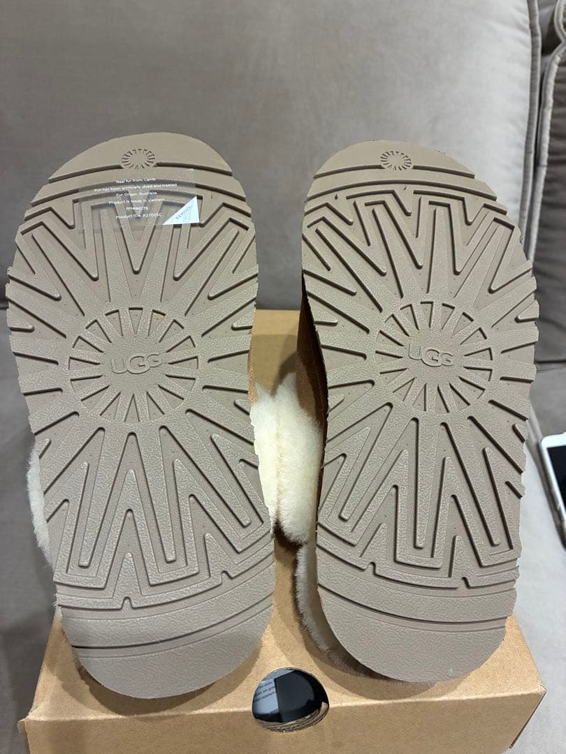 UGG ディスケット スリッポン 厚底　Disquette