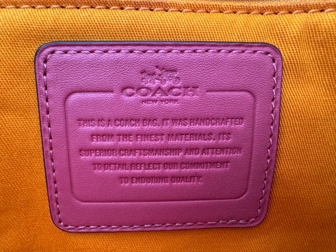 コーチ　トートバッグ　シグネチャー　未使用　保存袋付き　A4収納可