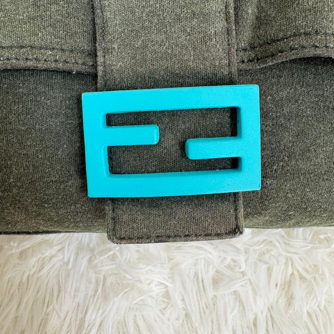 美品✨ FENDI フェンディ ニット マンマバケット　ワンショルダーバッグ