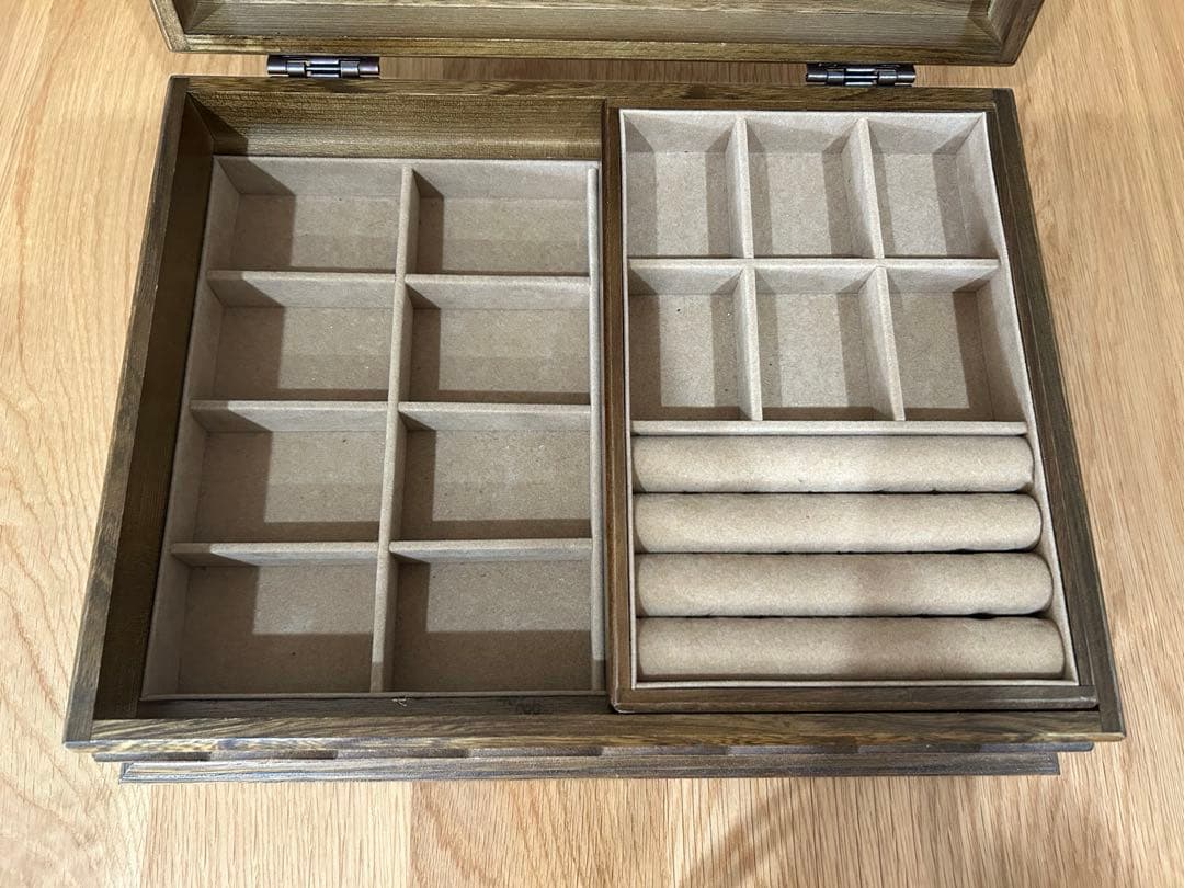 パリの雑貨屋さん　アクセサリーケース　ジュエリーケース