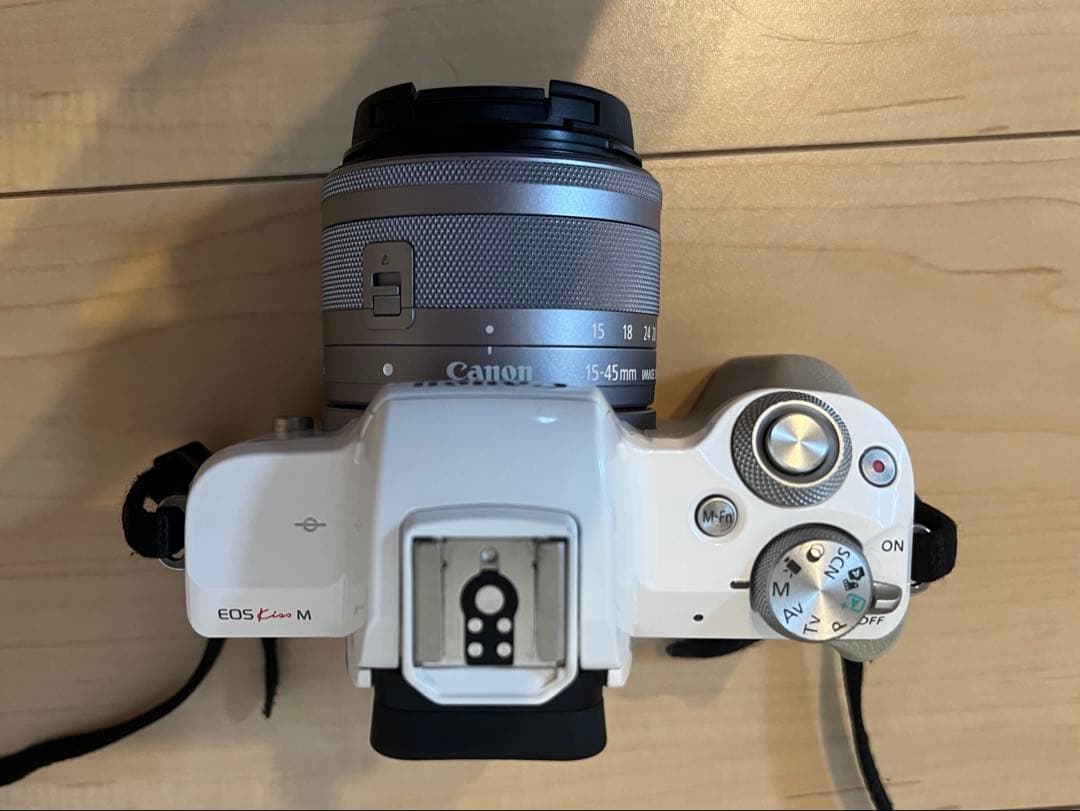 Canon EOS Kiss M レンズキット ホワイト