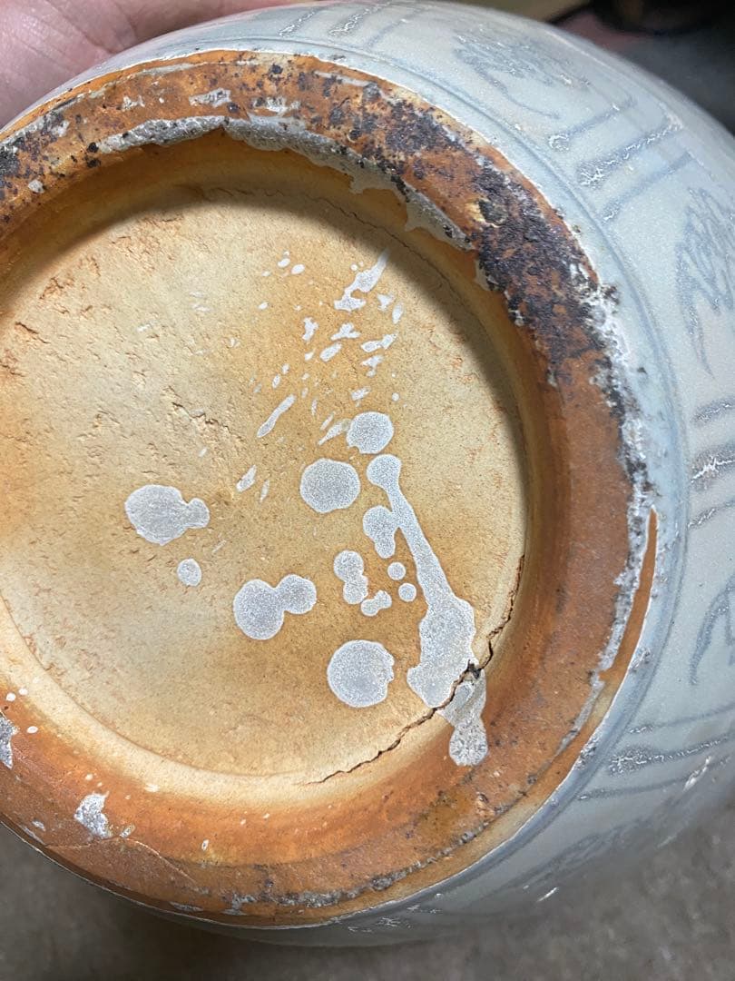 明時代　陶器製花瓶　骨董品. 海から引き揚げられた品物