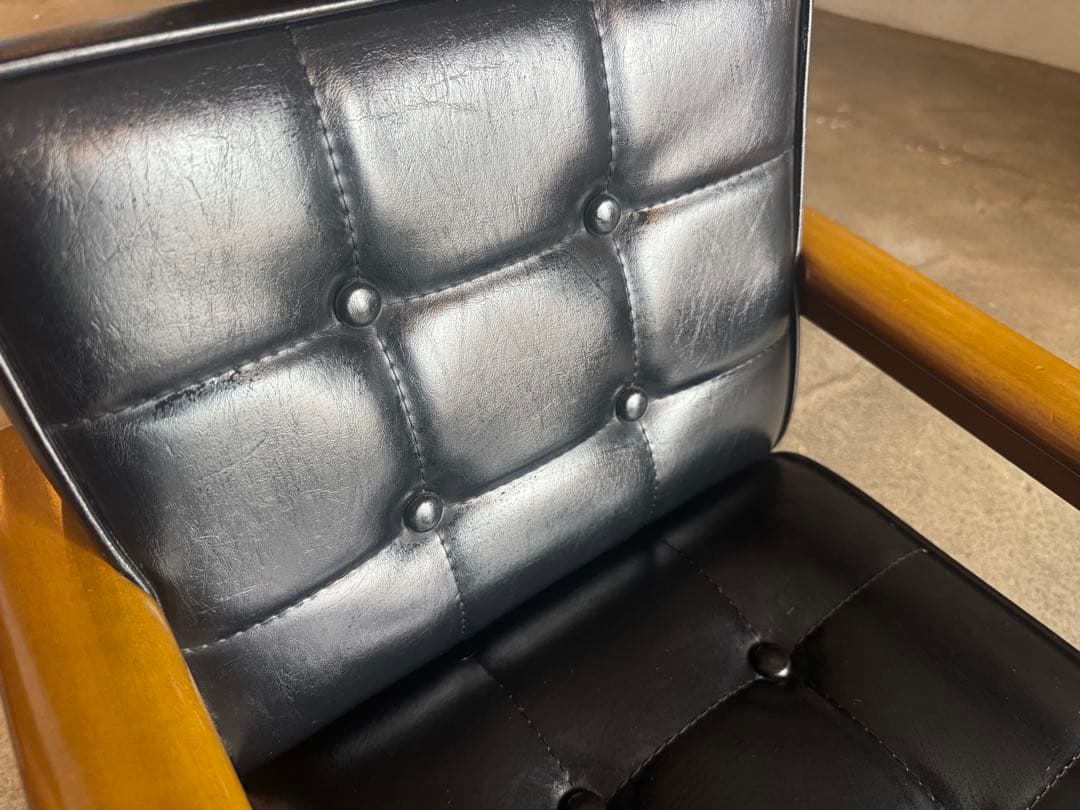 【da1s2c】カリモク60 Kチェアミニ　子供用 1人掛けソファ 黒