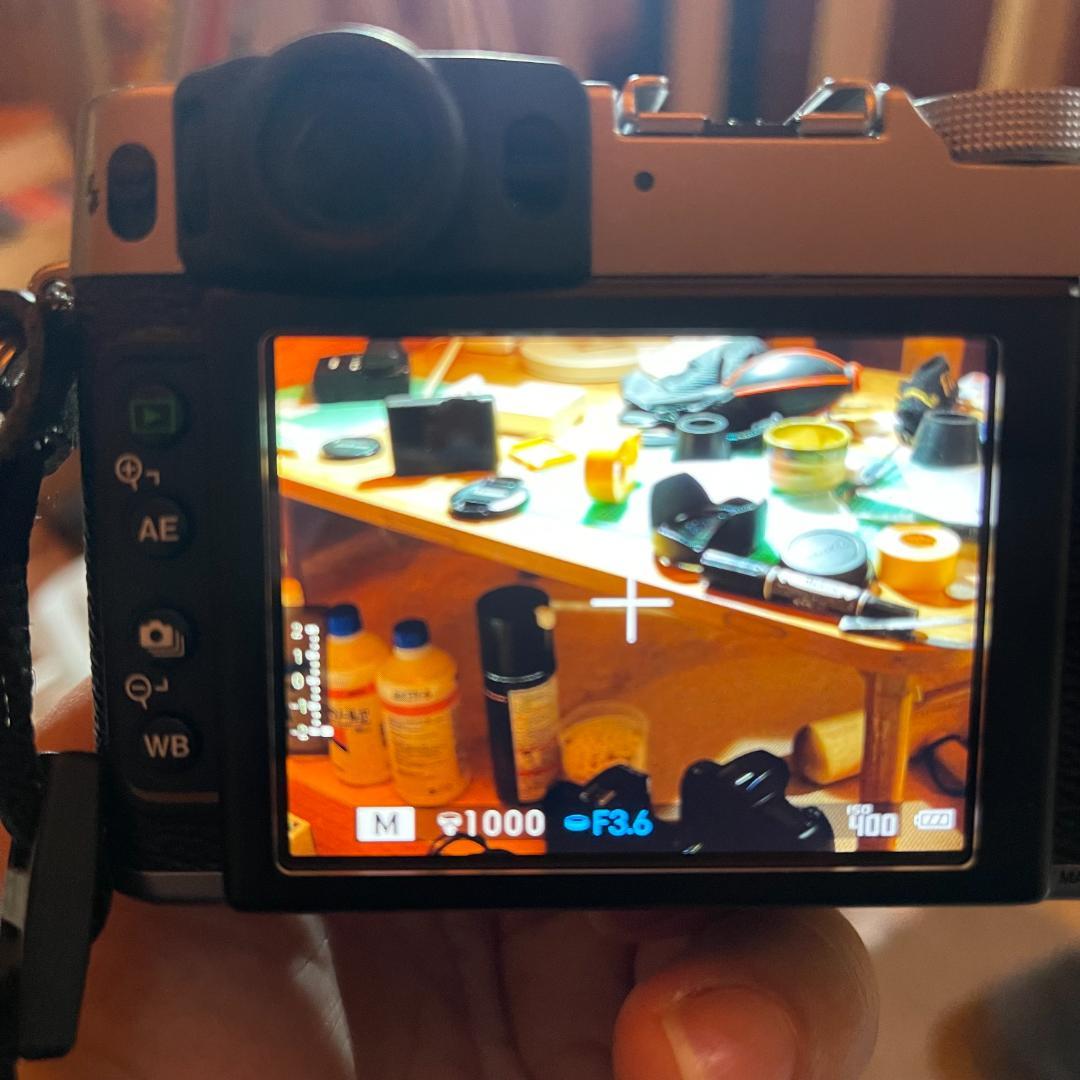 FUJIFILM X20 富士フィルム シルバー コンパクト デジタルカメラ