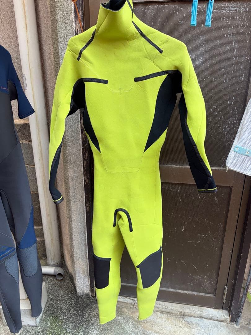 BEWET フルスーツ ジャーフル３ミリ