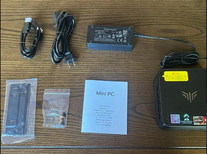 ミニPC ブラック USB/HDMI/USB-C