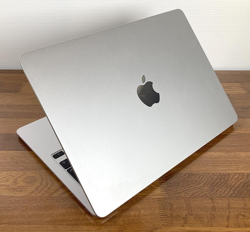 MacBook本体 Apple Macbook Air(2022 M2) 8GB 256GB