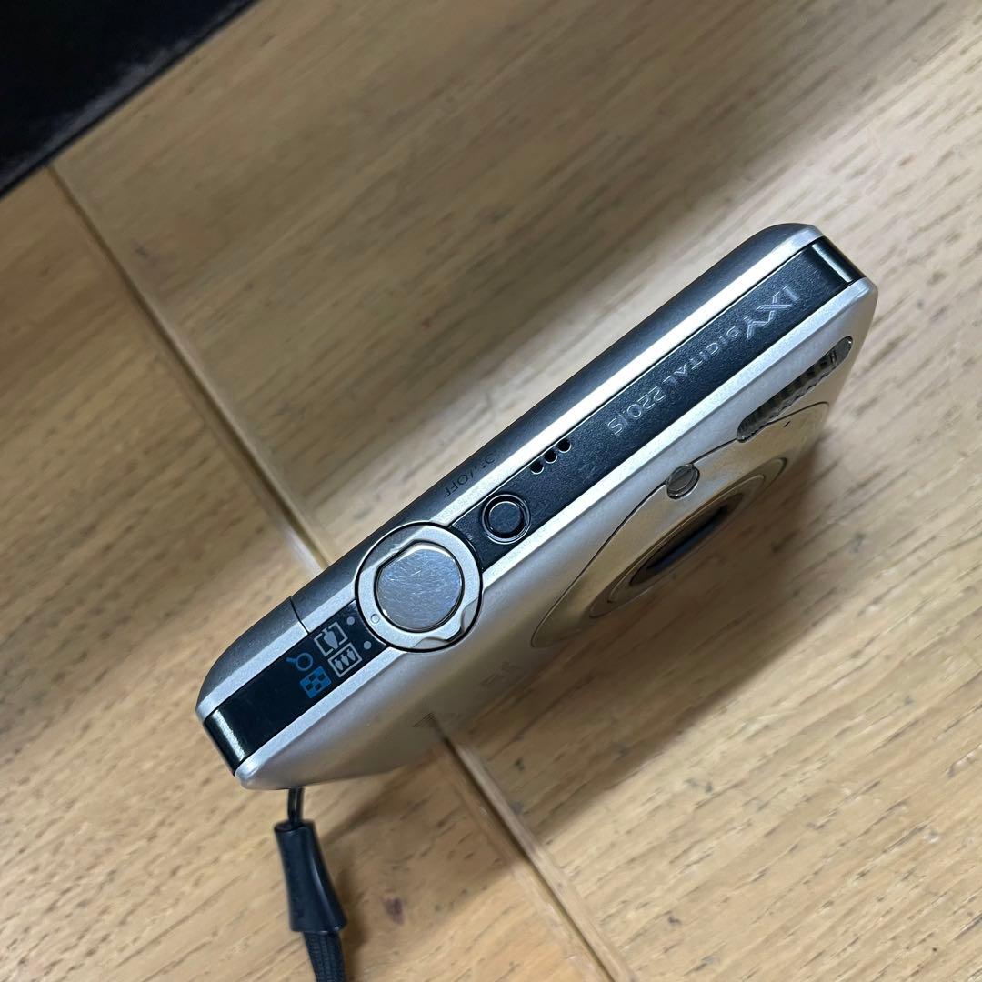 動作品 Canon IXY digital 220 isコンパクトデジタルカメラ