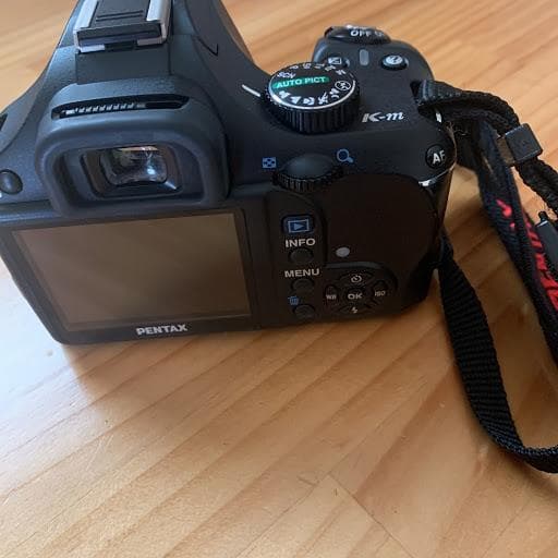 PENTAX　デジタル一眼レフカメラ／K-m　CANONカメラケース付