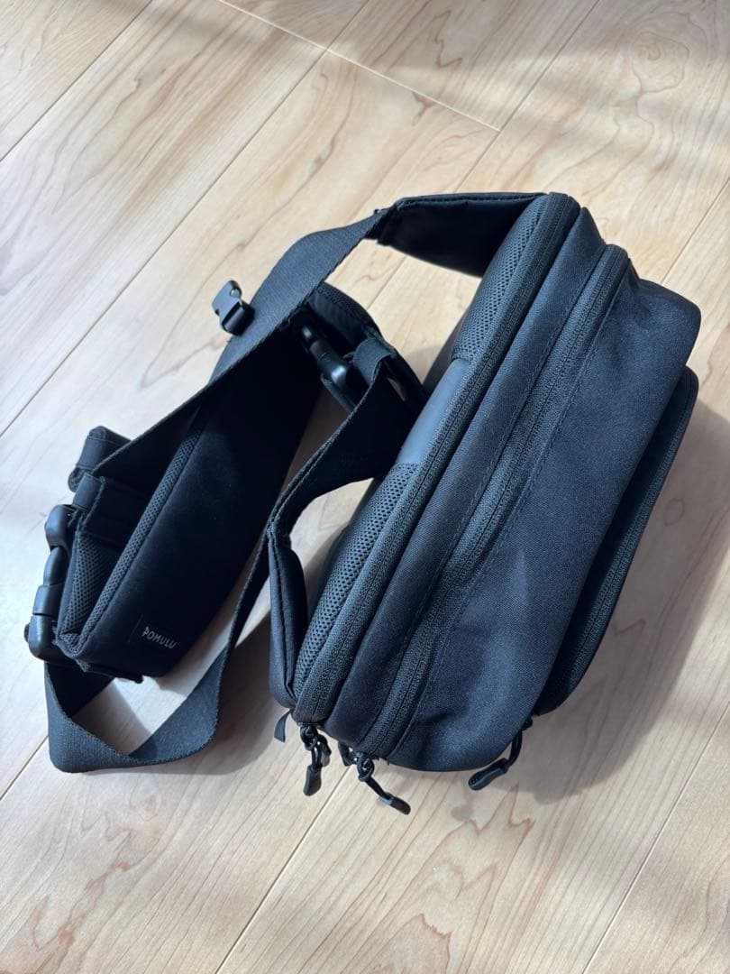 【超美品】POMULU ポムル 2WAYヒップシート ショルダーバッグ ブラック