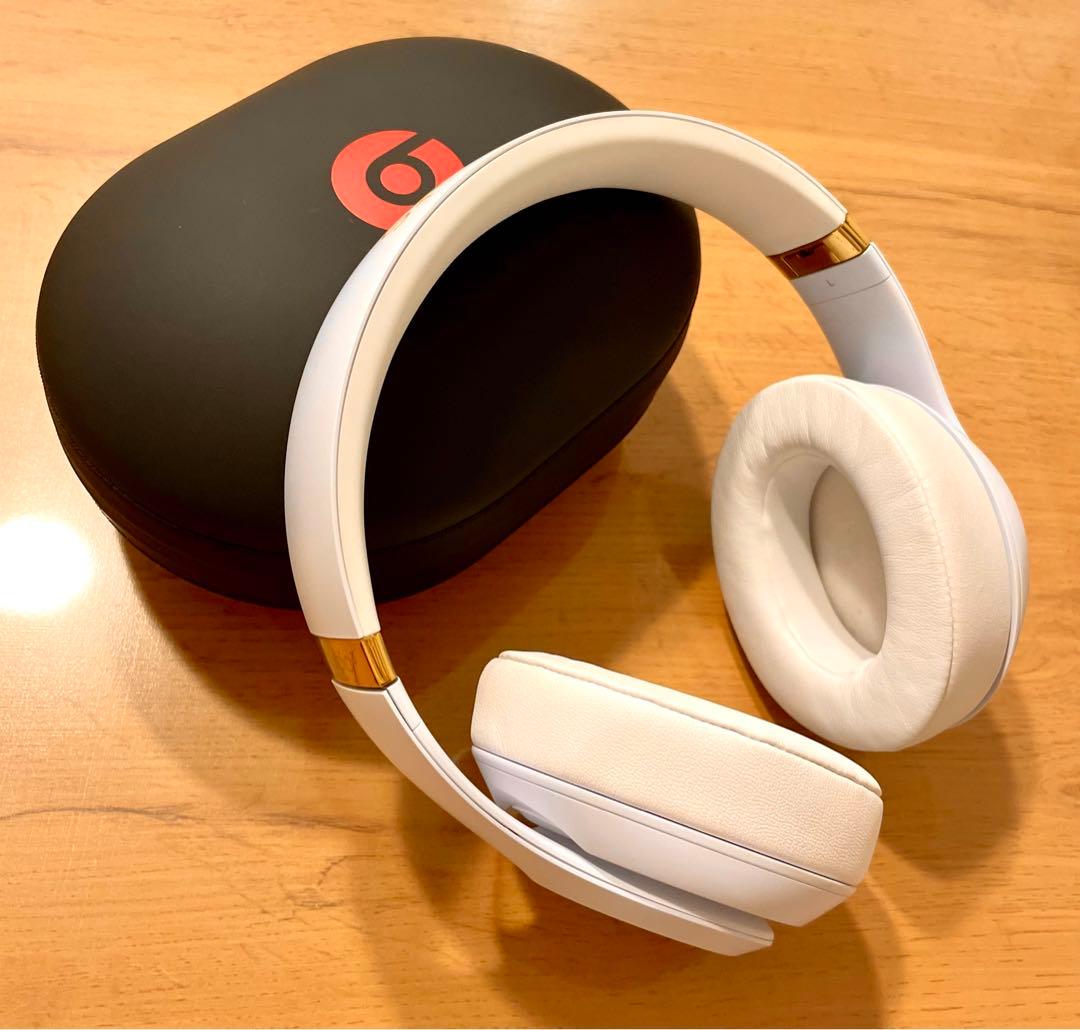 【セール中！美品】beats studio 3ワイヤレス ヘッドホン