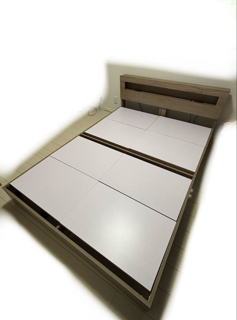 【引取、配送地域限定】RASIK ダブルベッドフレーム グレージュ