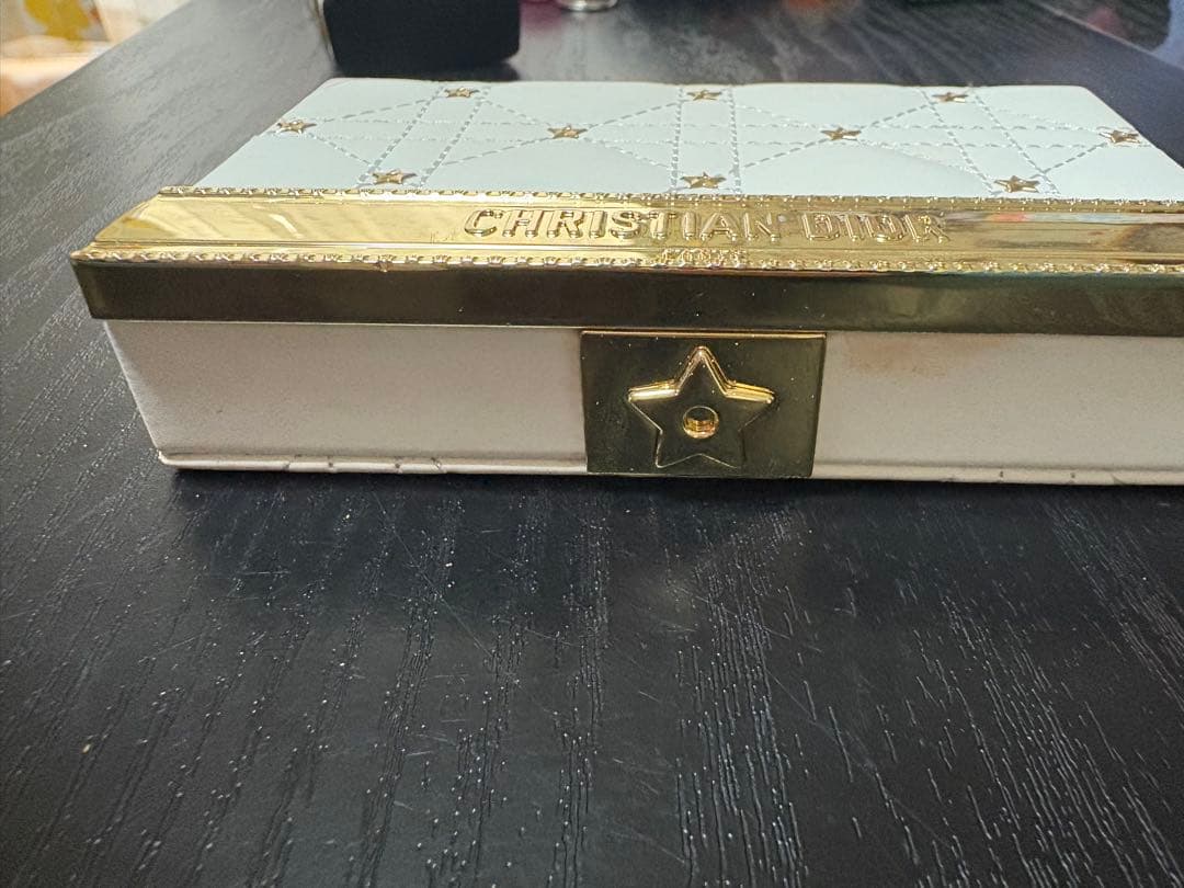 Christian Dior 2025ホリデーコレクション