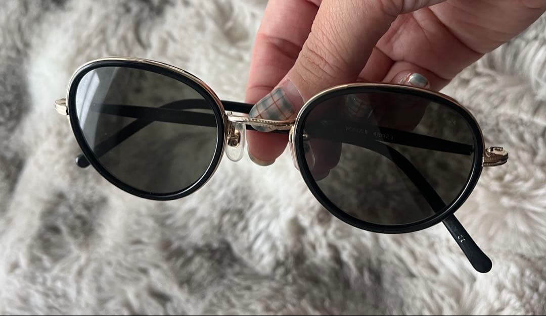 ayame focus black/white gold サングラス