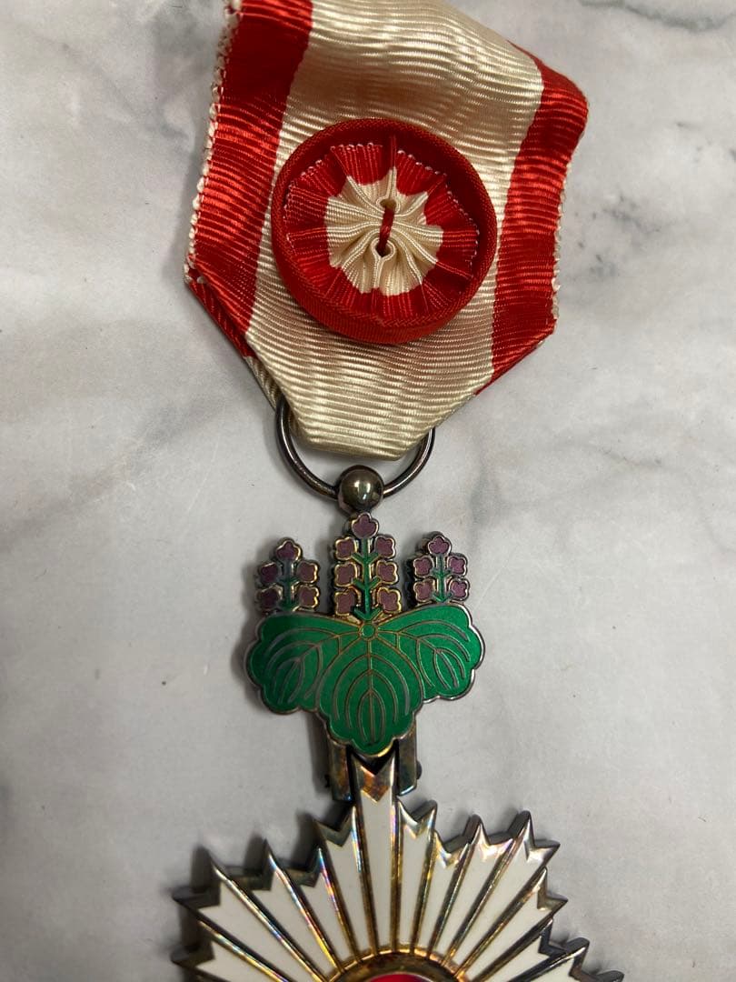 勲章 勲四等旭日小綬章