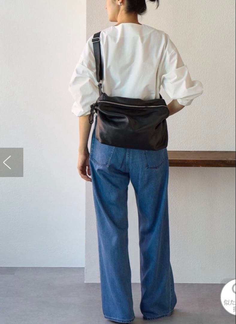 BEARDSLEY 牛皮ボディバッグ