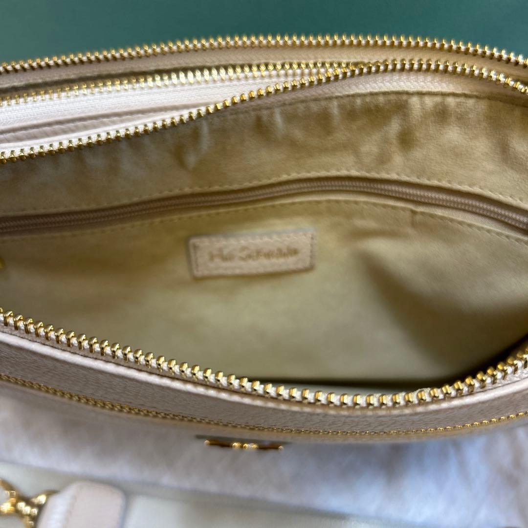 HerSchedule 【旅のパートナーポシェット】 イタリア製牛革3部屋構造