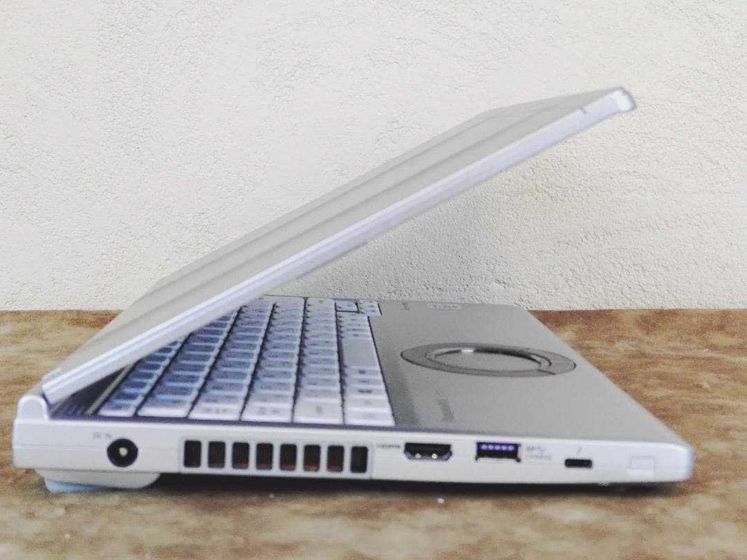 からからんど 【美品】Let's note CF-SV9 1TB搭載