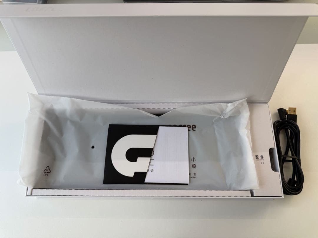 Lofree FLOW メカニカルキーボード(シルバー/英語配列/)OE915