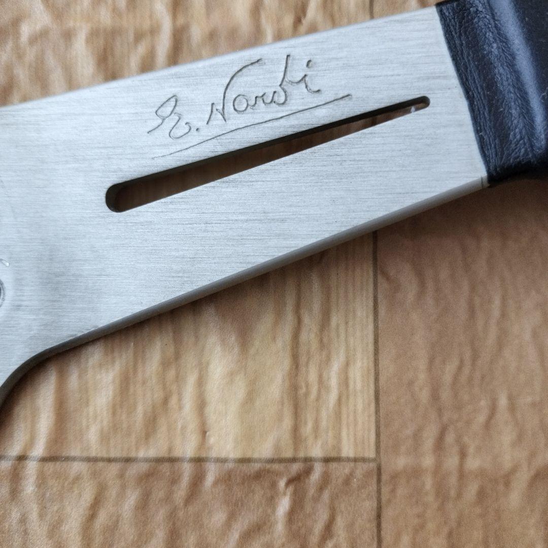 Uracil様 NARDI　ステアリング 36 レザー 革