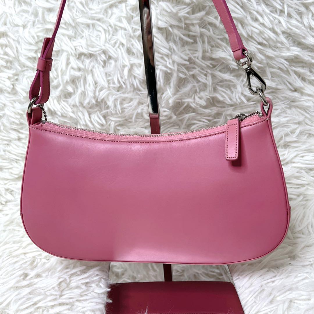 バッグ COACH Pink Leather Y2K Hobo Half Moon